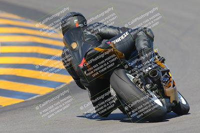 media/Nov-06-2022-SoCal Trackdays (Sun) [[208d2ccc26]]/Turn 10 Backside (1030am)/